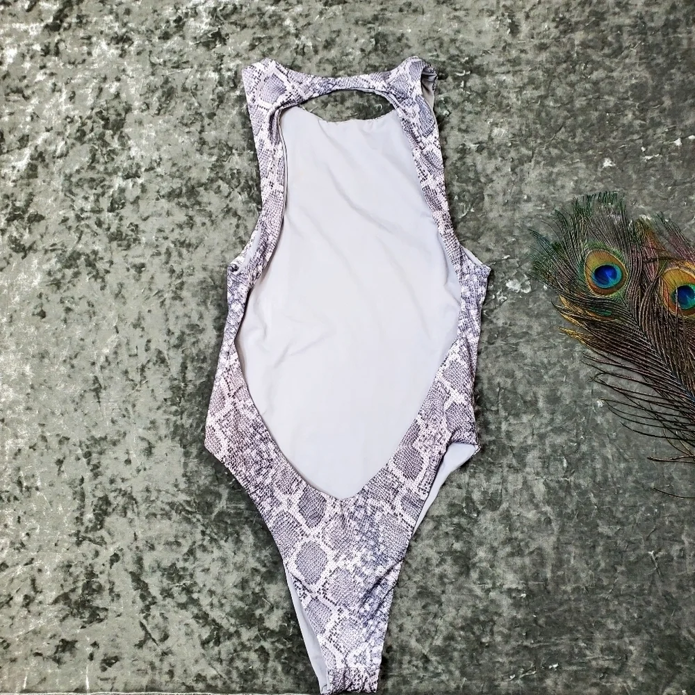 Frankies Bikinis gently used